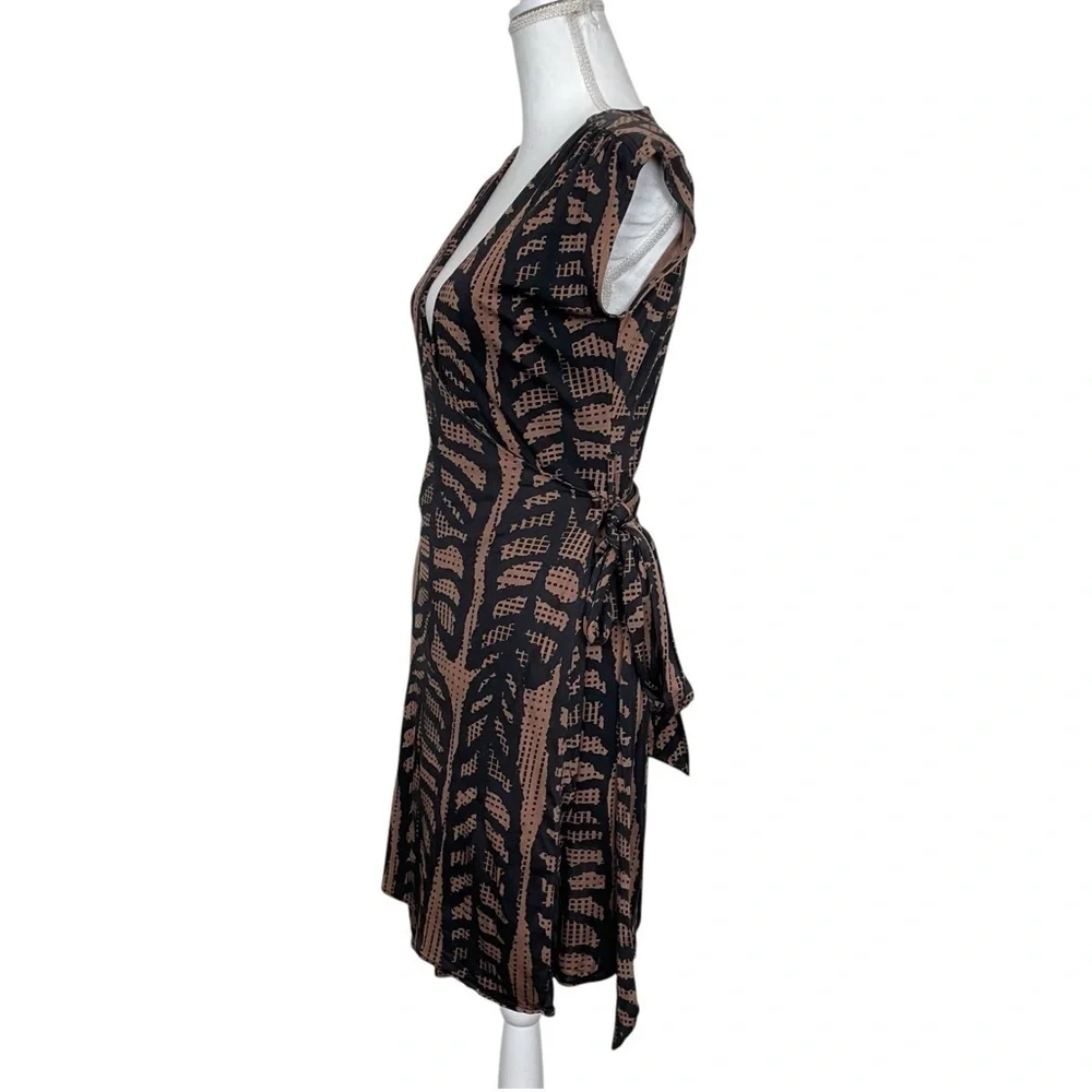 Tory Burch Ivette Kongo Leaf Print Silk Dress in Black Brown Size XSmall - Picture 7 of 11